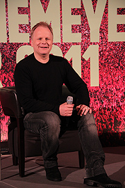 Herbert Grönemeyer bei der Pressekonferenz in München am 8.12.2010 zu seiner Tour (Foto. MartiN Schmitz)